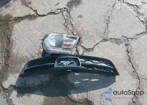 2012 Ford Mustang V6 Premium z USA, uszkodzony, nr VIN 1ZVBP8AM6C5259245